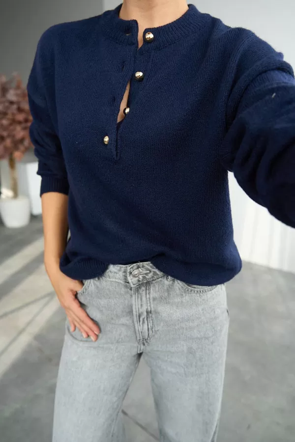 Gold Düğmeli Lacivert Pamuklu Kadın Kazak