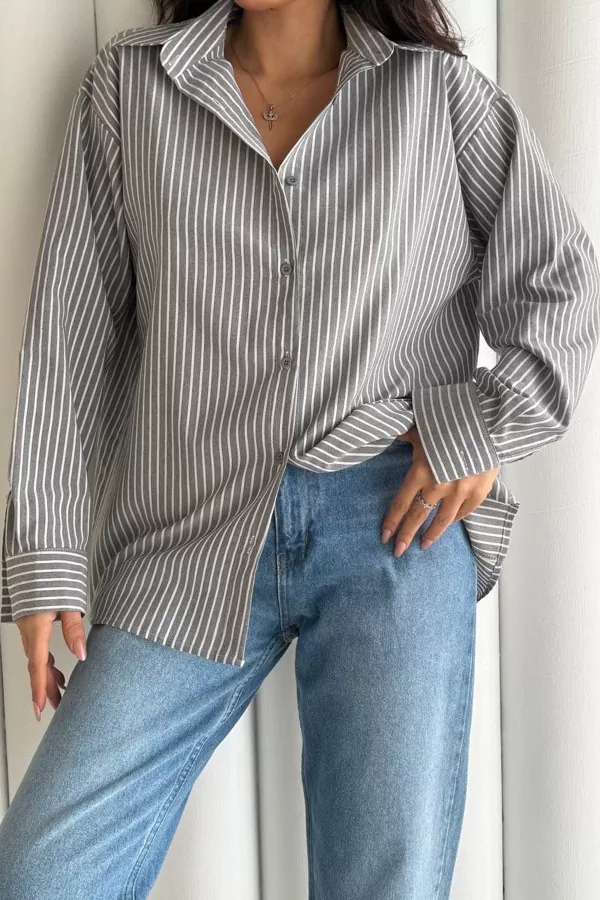 Gri Beyaz Çizgili Oversize Poplin Kadın Gömlek