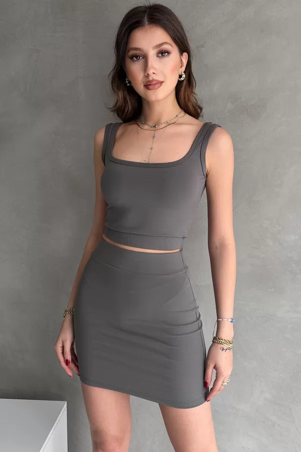 Gri Dalgıç Kumaş Mini Etek Crop Bluz İkili Takım