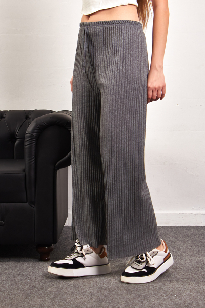 Gri Rahat Kesim Kadın Pantolon