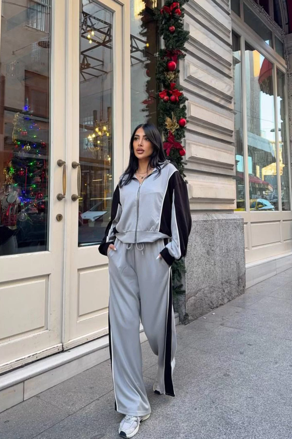 Gri Siyah Renk Bloklu Kadın Eşofman Takımı