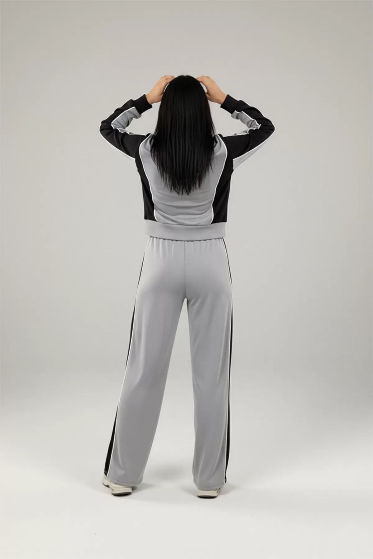 Gri Siyah Renk Bloklu Kadın Eşofman Takımı