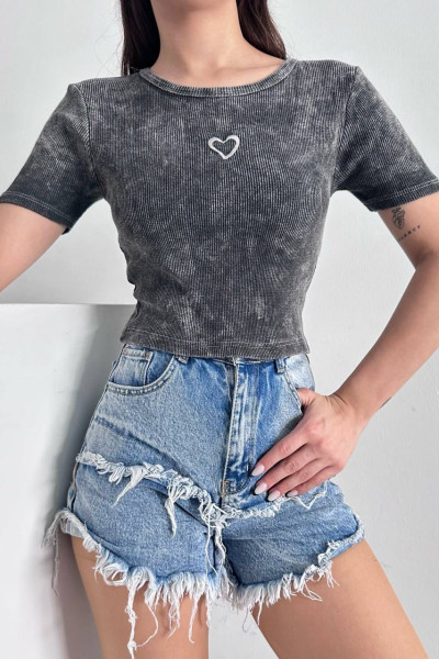 Gri Yıkamalı Nakışlı Crop Body