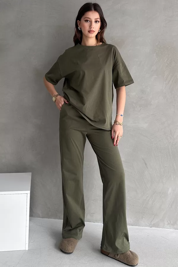 Haki Pamuklu Oversize Tişört Pantolon Kadın İkili Takım
