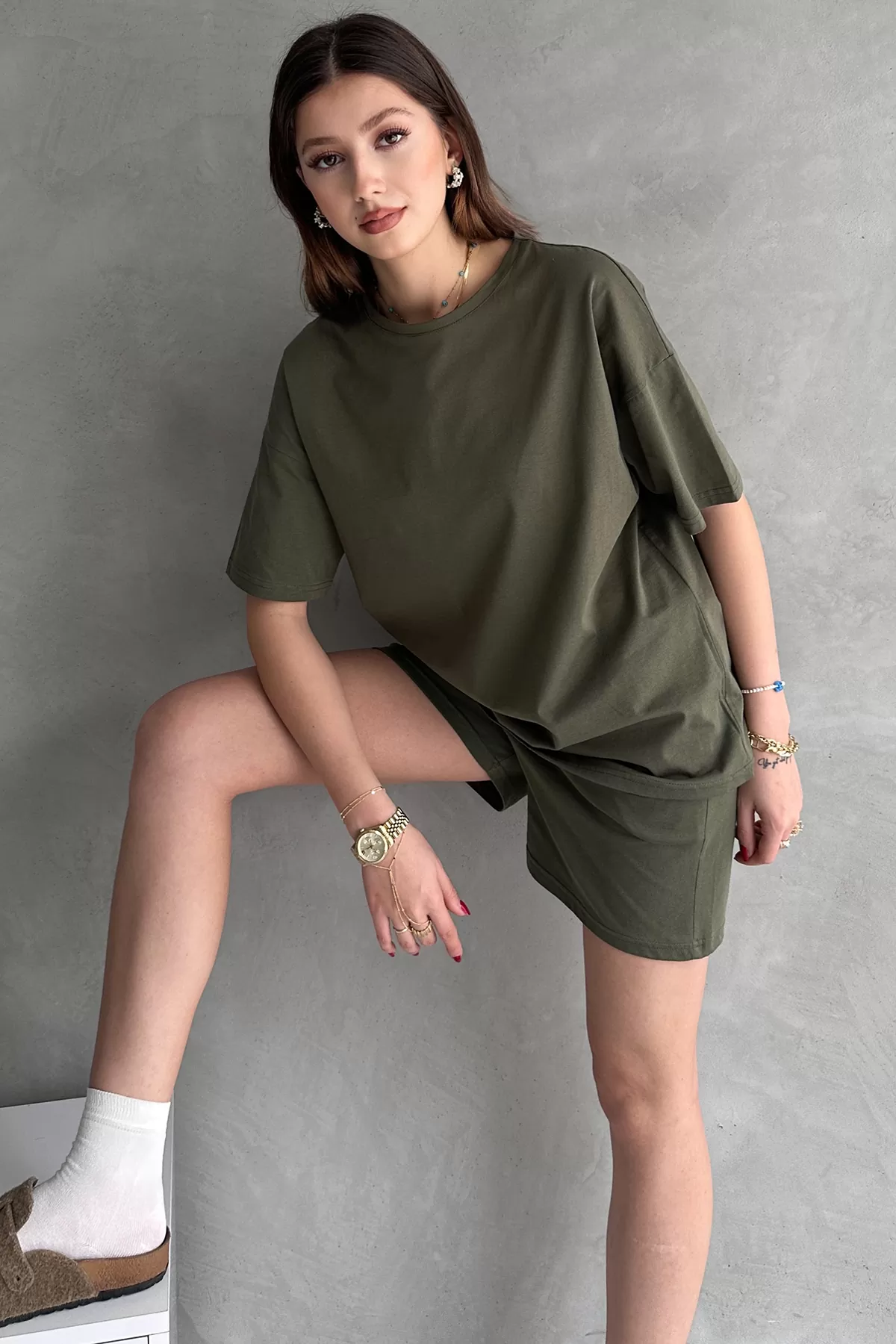 Haki Pamuklu Oversize Tişört Şort Kadın İkili Takım