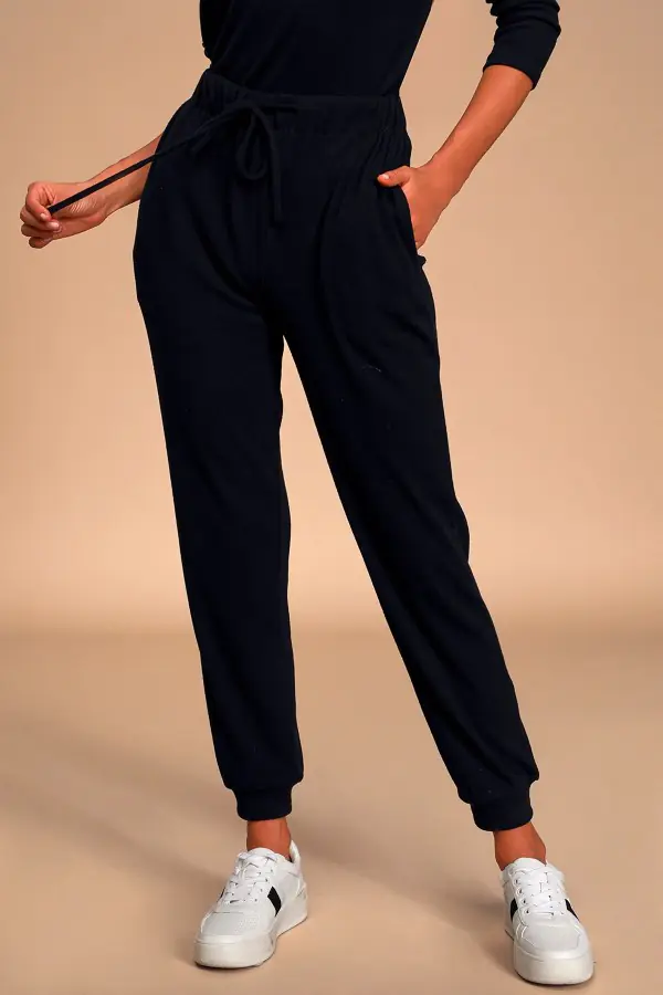 Kayık Yaka Siyah Kaşkorse Kadın Eşofman Takımı