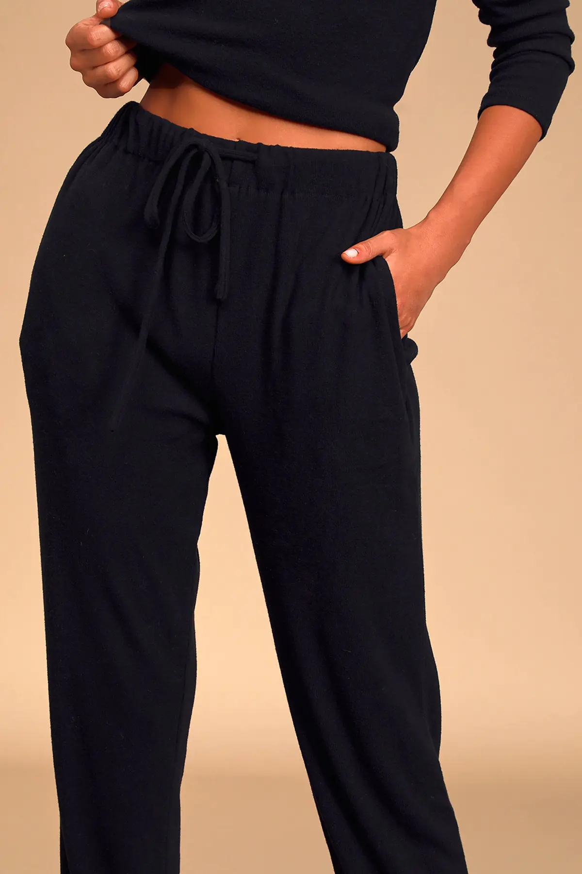 Kayık Yaka Siyah Kaşkorse Kadın Eşofman Takımı