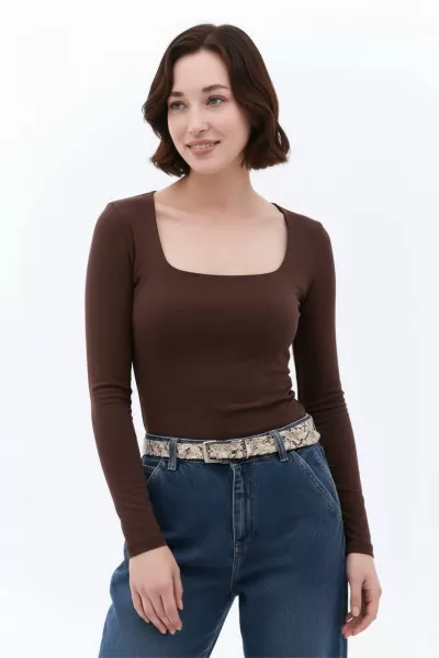 Kahverengi Buzzy Kumaş Kare Yaka Body