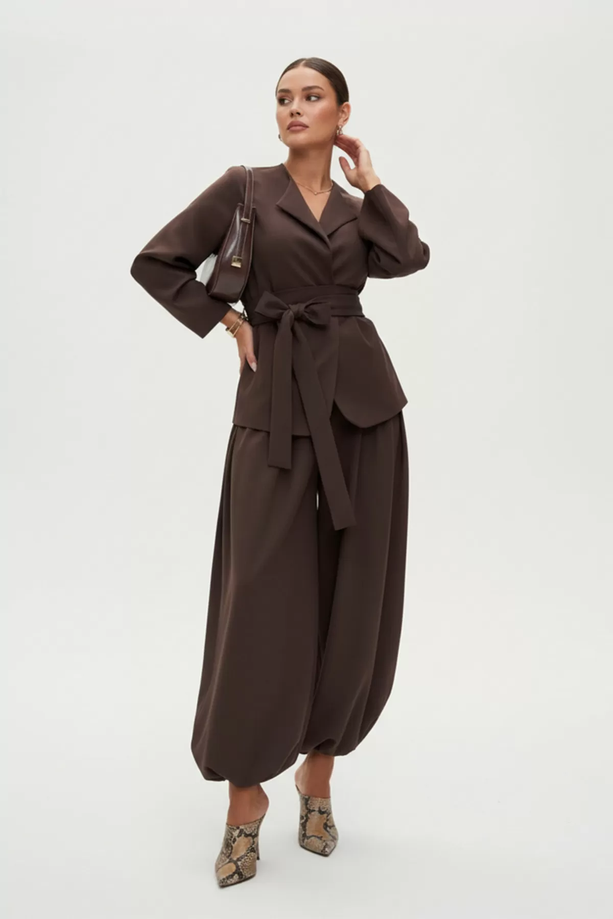 Kahverengi Ceket-Bluz Şalvar-Pantolon Alt Üst Takım