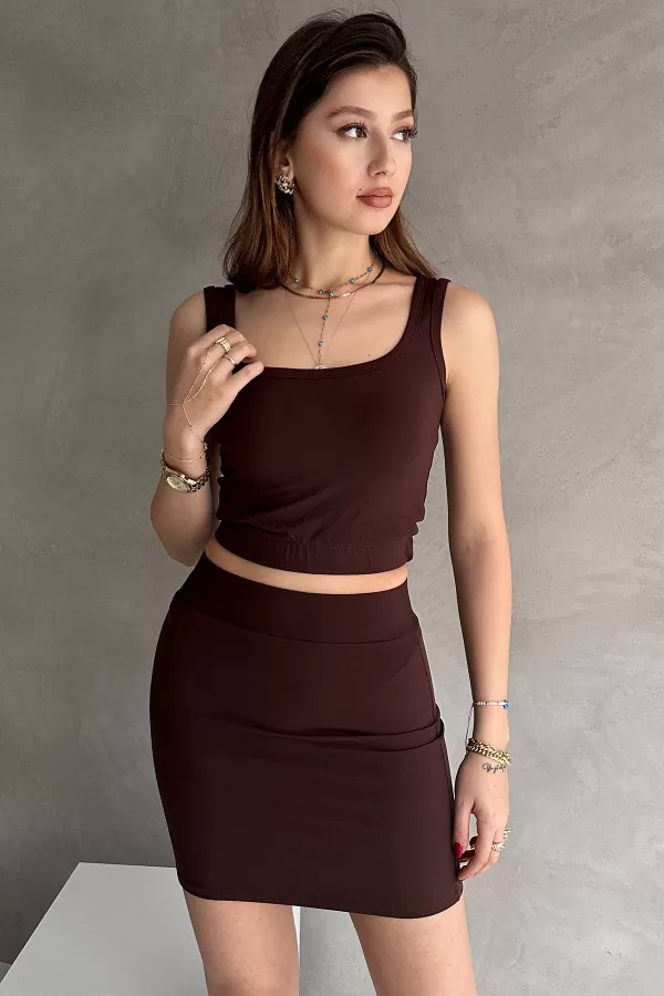 Kahverengi Dalgıç Kumaş Mini Etek Crop Bluz İkili Takım