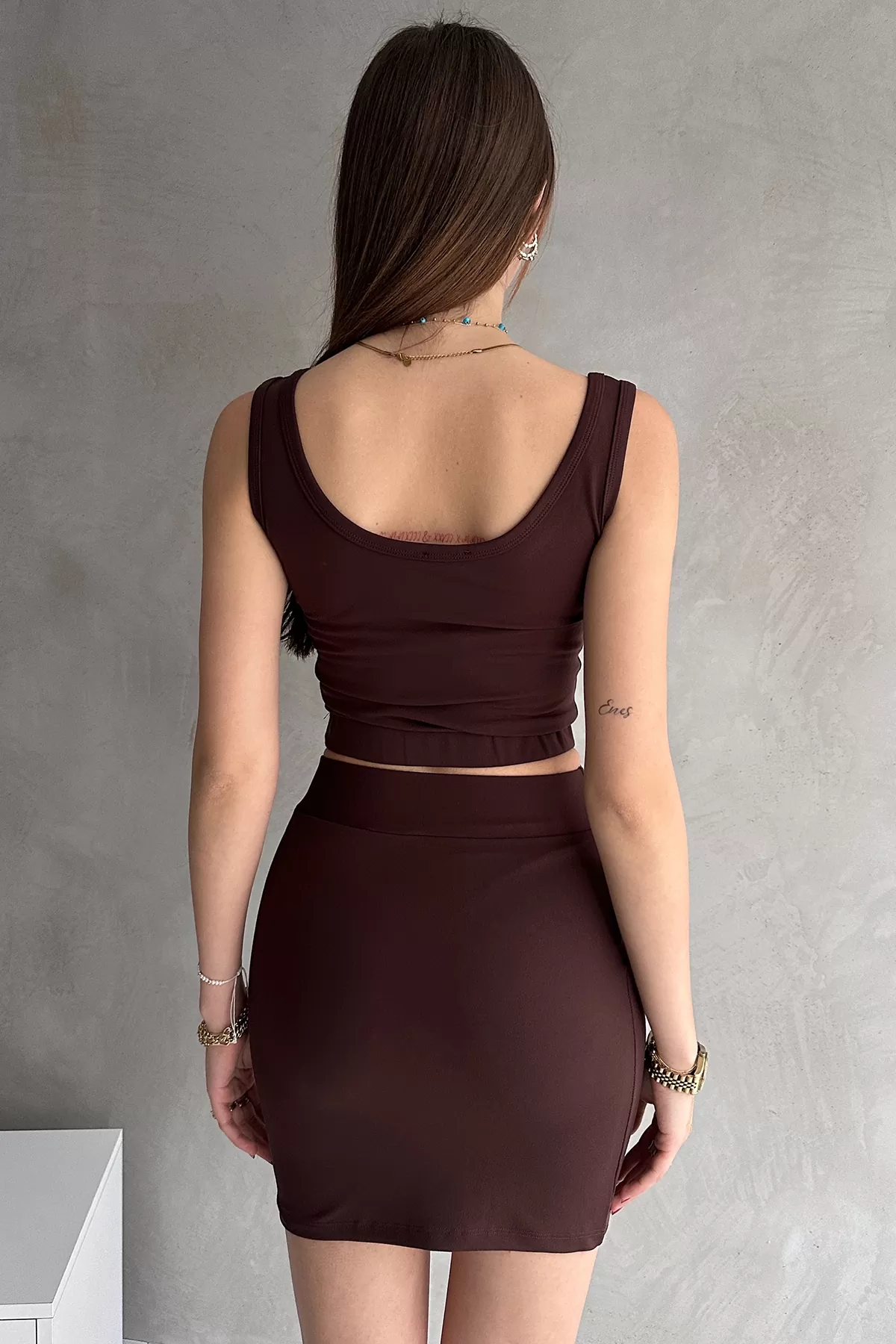 Kahverengi Dalgıç Kumaş Mini Etek Crop Bluz İkili Takım