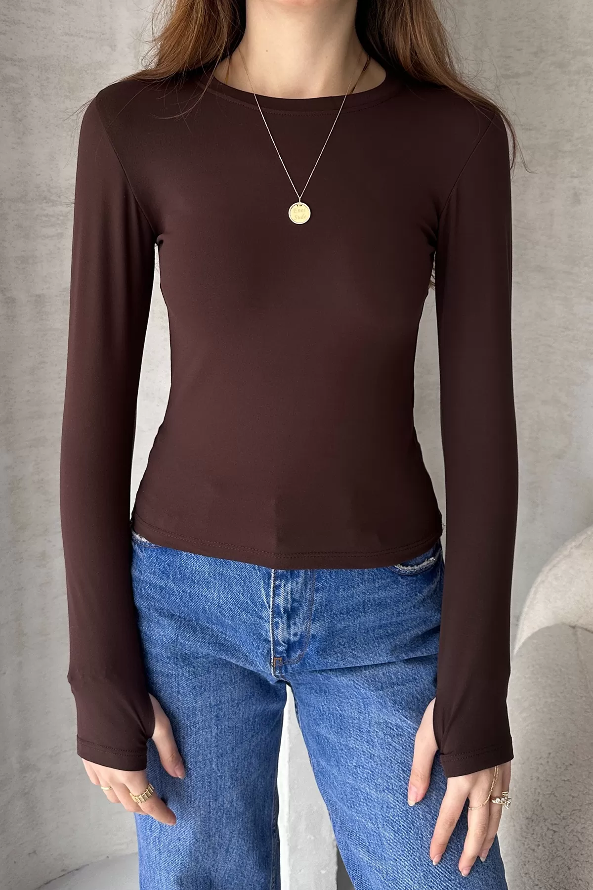 Kahverengi Parmak Geçirmeli Bluz