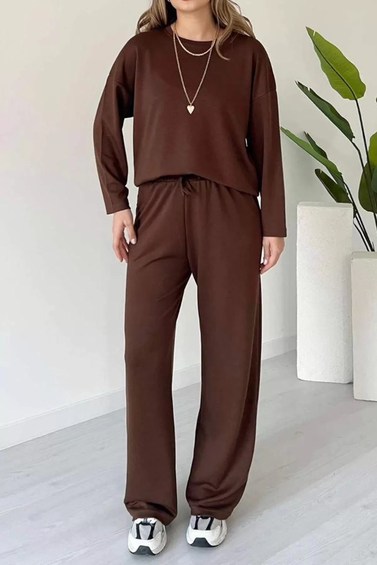 Kahverengi Rahat Kesim Kadın Alt Üst Takım