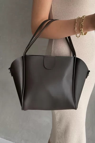 Kahverengi Suni Deri Kadın Omuz Çantası