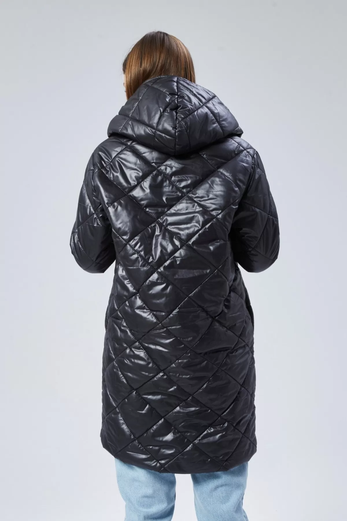 Kapüşonlu Kapitoneli Siyah Kadın Mont