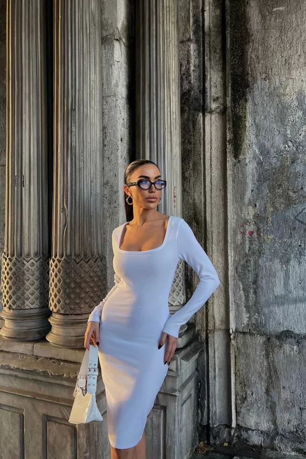 Kare Yaka Beyaz Pamuklu Ottoman Kumaş Midi Elbise