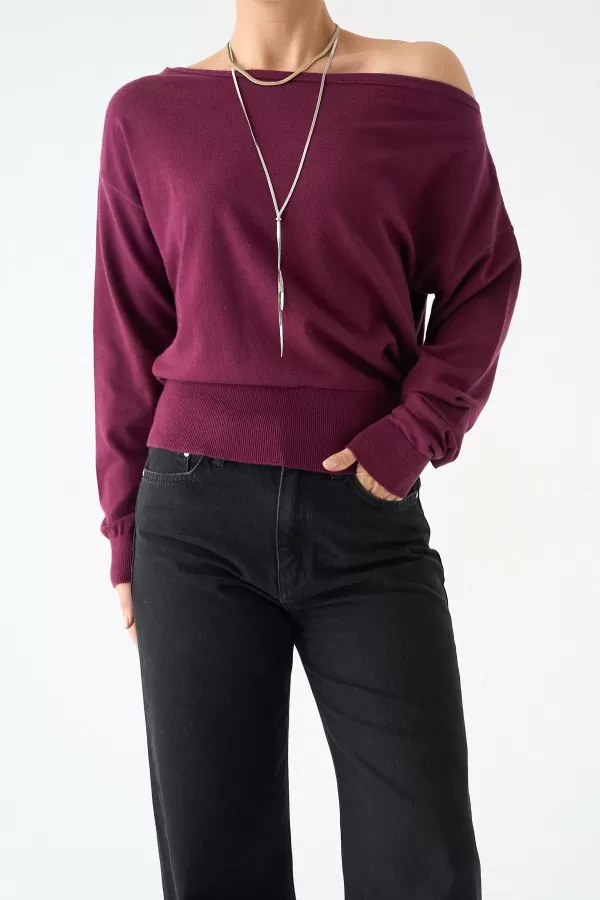 Kayık Yaka Mürdüm Kadın Kazak