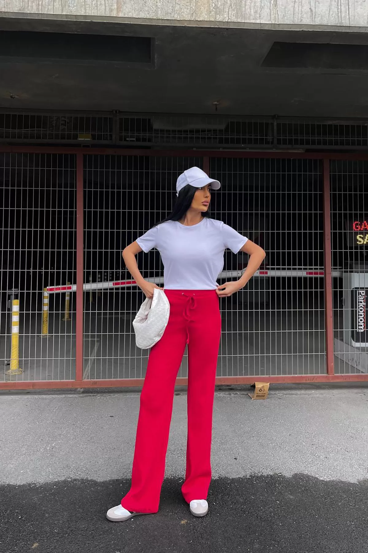 Kırmızı Kaşkorse Kadın Pantolon