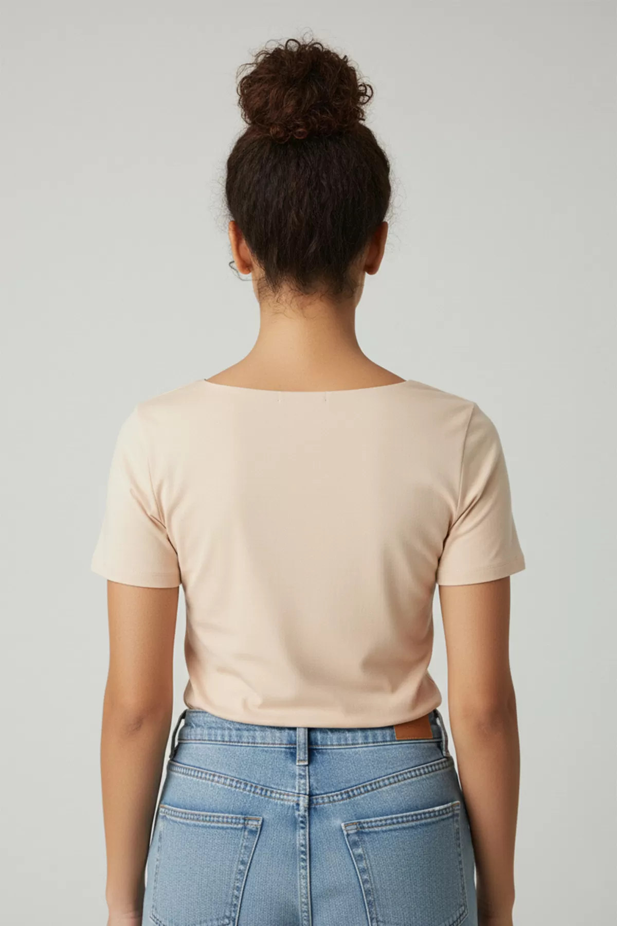 Kısa Kollu Kare Yaka Bej Modal Kadın Tişört