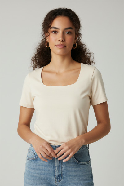 Kısa Kollu Kare Yaka Ekru Modal Kadın Tişört