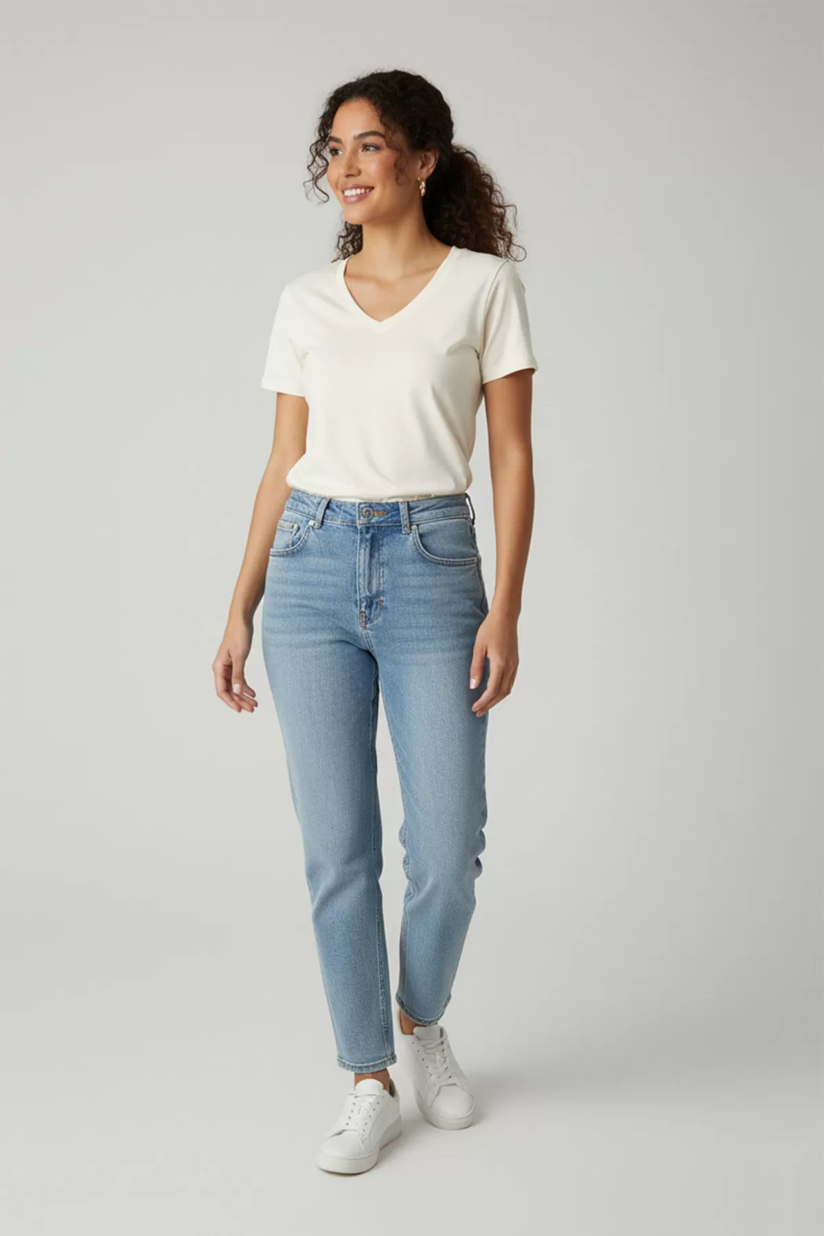 Kısa Kollu V Yaka Ekru Modal Kadın Tişört