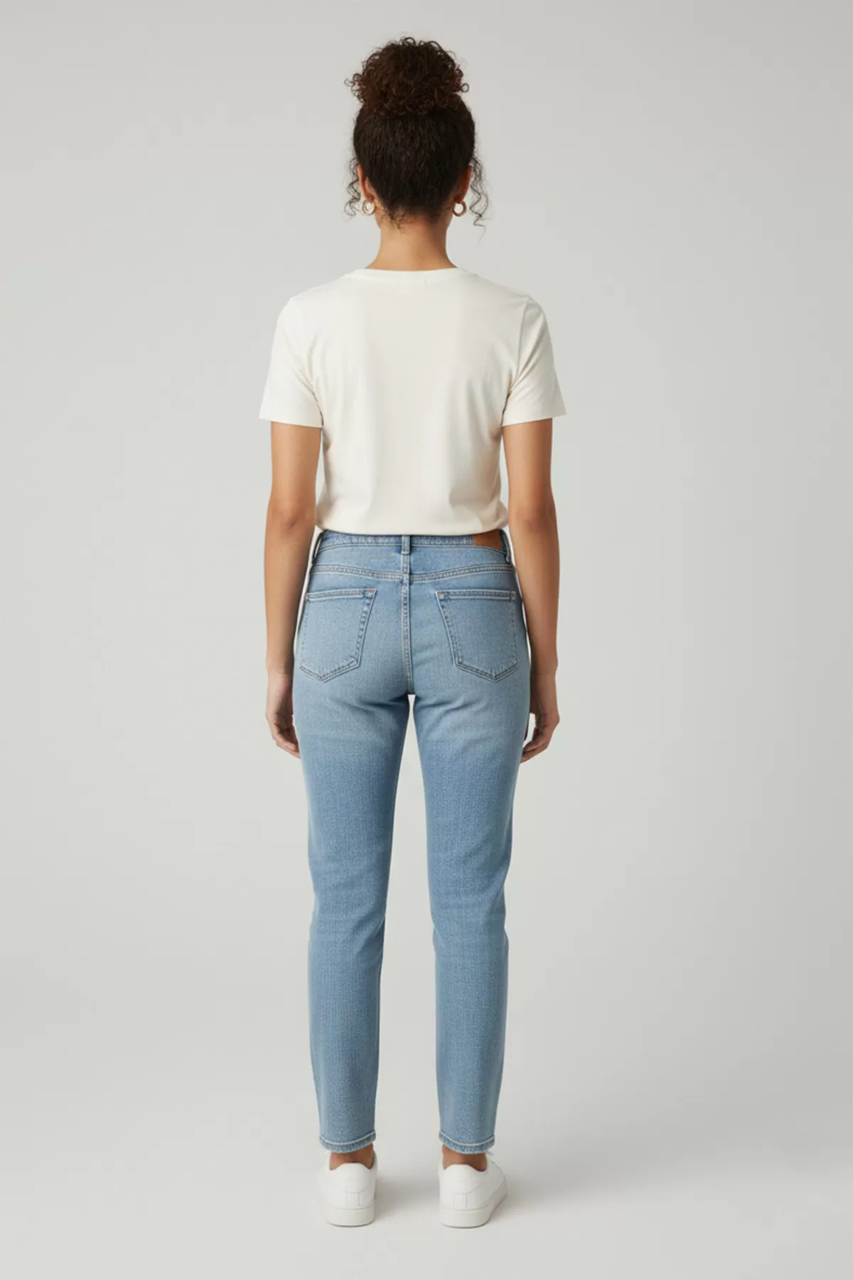 Kısa Kollu V Yaka Ekru Modal Kadın Tişört