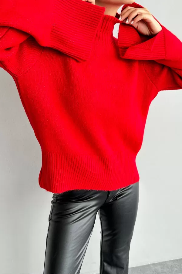 Kolları Yırtmaçlı Balıkçı Yaka Kırmızı Triko Kadın Kazak