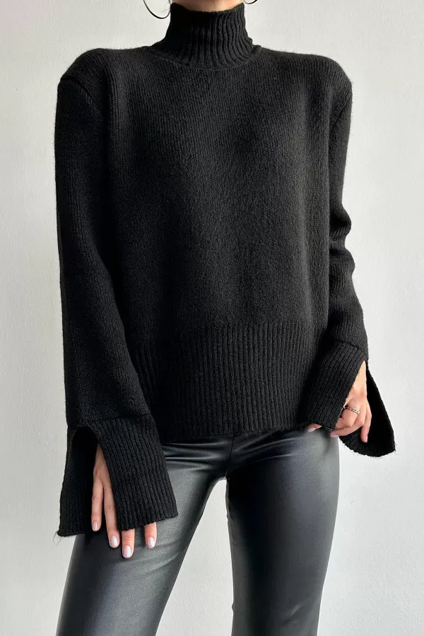 Kolları Yırtmaçlı Balıkçı Yaka Siyah Triko Kadın Kazak