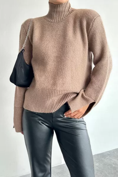 Kolları Yırtmaçlı Balıkçı Yaka Vizon Triko Kadın Kazak