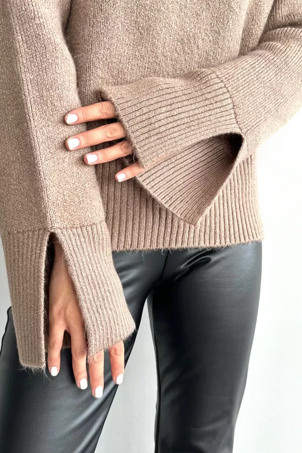 Kolları Yırtmaçlı Balıkçı Yaka Vizon Triko Kadın Kazak