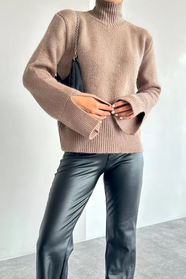 Kolları Yırtmaçlı Balıkçı Yaka Vizon Triko Kadın Kazak