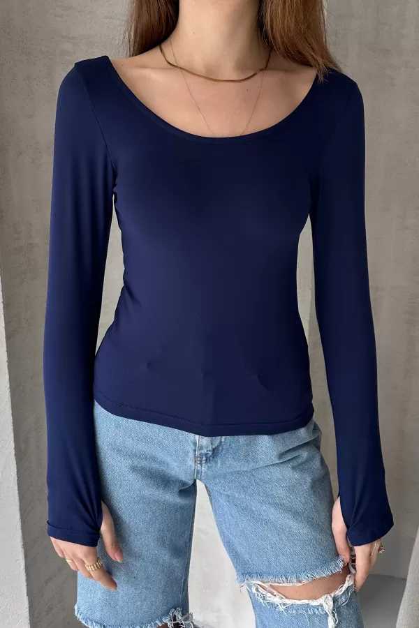 Lacivert Parmak Geçirmeli Bluz