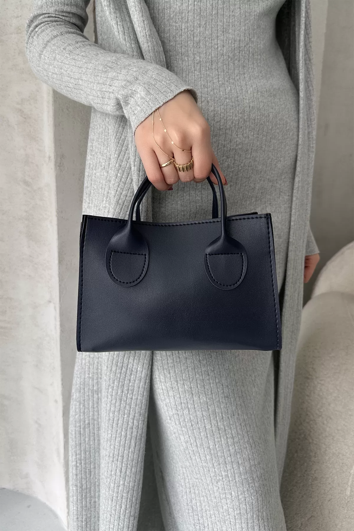 Koyu Lacivert Suni Deri Kadın Omuz Çantası