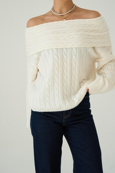 Madonna Yaka Krem Pamuklu Triko Kadın Kazak