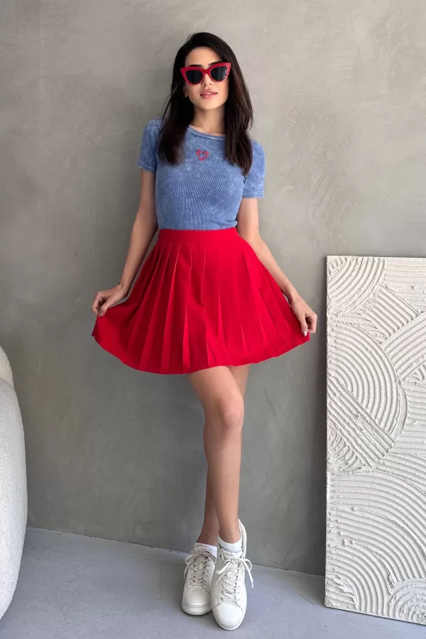 Mavi Yıkamalı Nakışlı Body