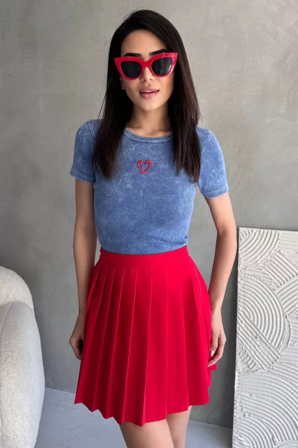 Mavi Yıkamalı Nakışlı Body