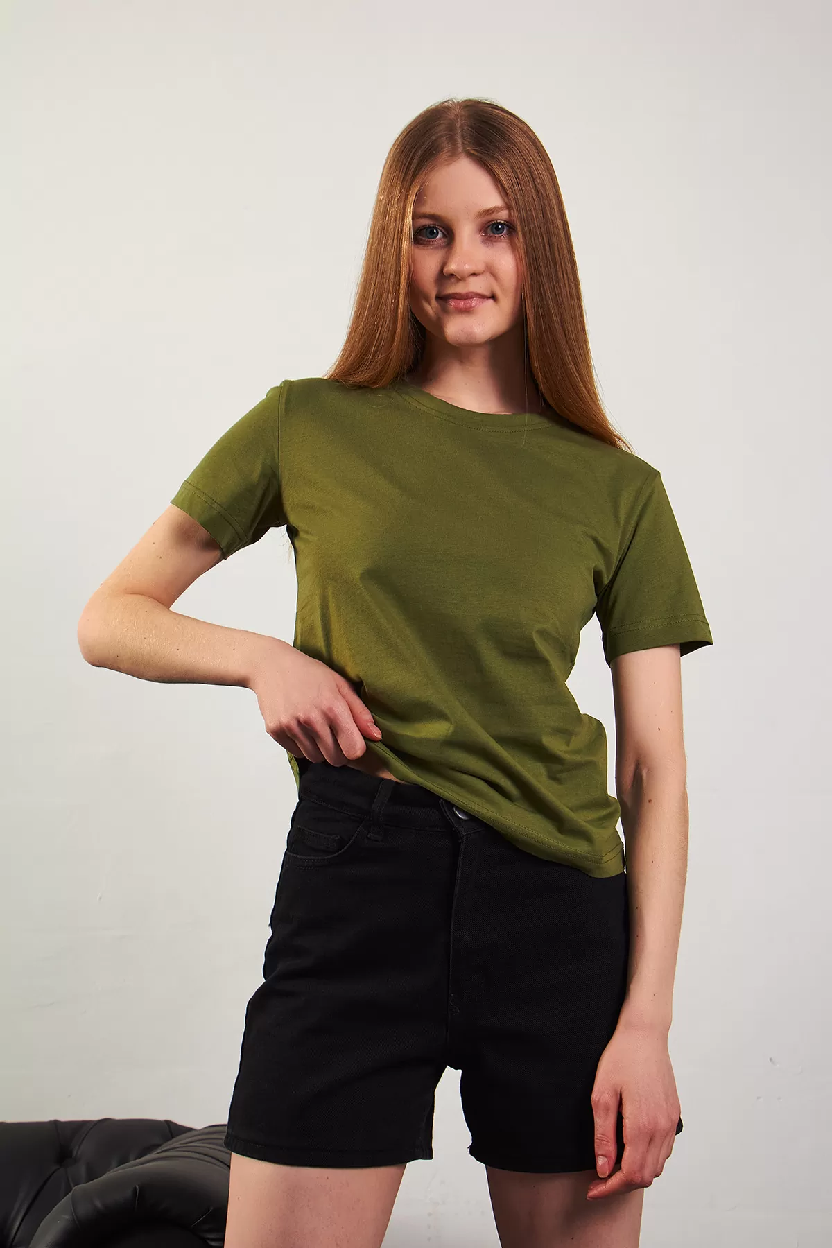 Nefti Yeşil Pamuklu Bisiklet Yaka Basic Kadın Tişört