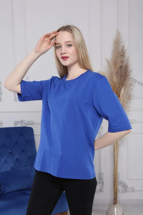 Pamuklu Saks Mavi Bisiklet Yaka Kadın Tişört