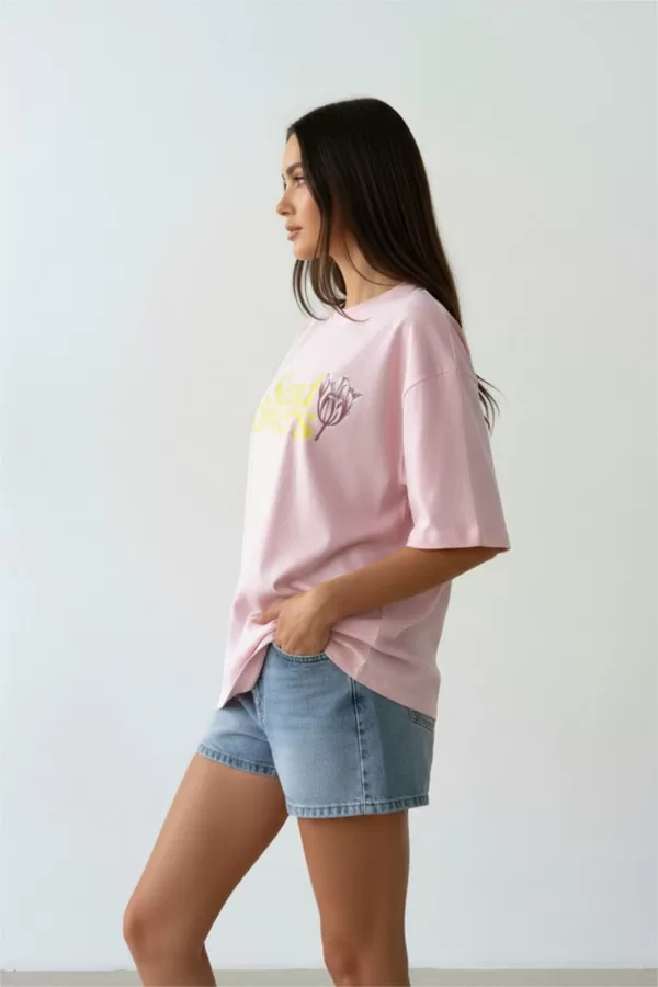 Pembe Pamuklu Baskılı Oversize Kadın Tişört