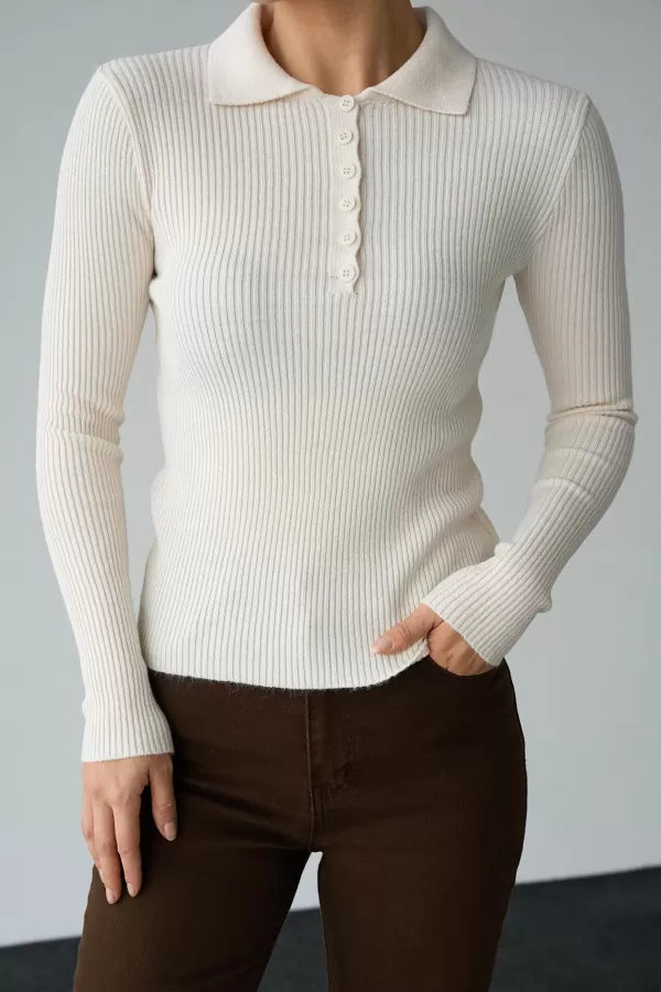 Polo Yaka 6 Düğmeli Krem Triko Kadın Kazak