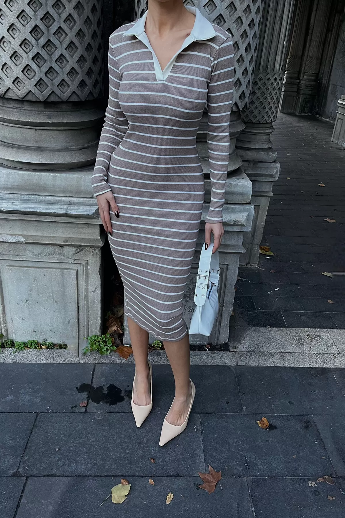 Polo Yaka Çizgili Sütlü Kahve Kaşkorse Midi Elbise