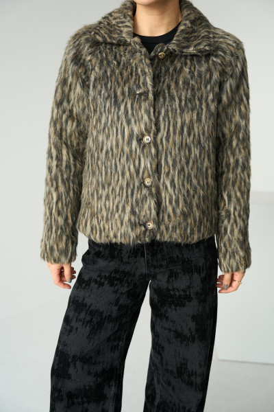 Polo Yaka Leopar Desenli Kadın Ceket