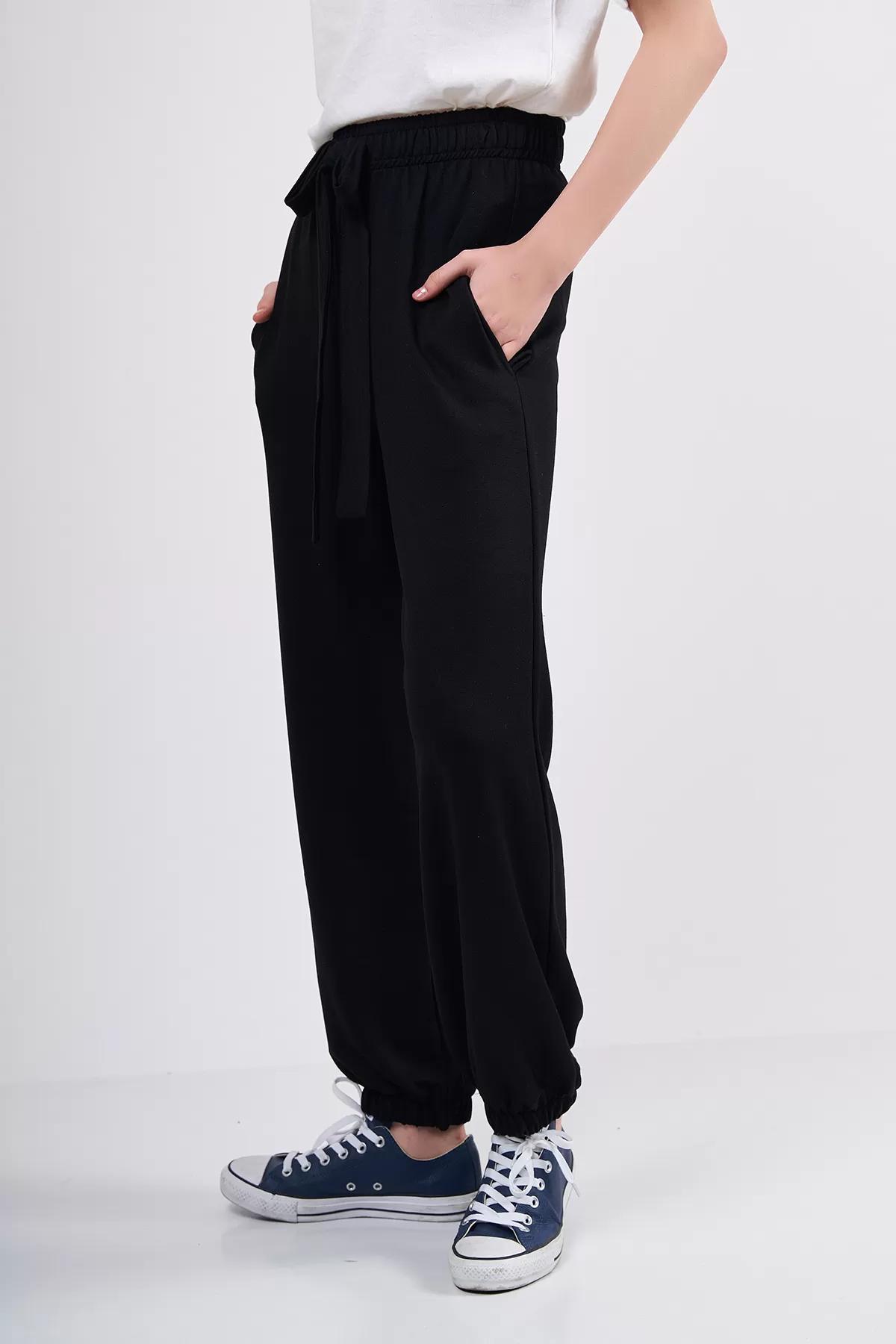 Rahat Kesim Siyah Kadın Pantolon