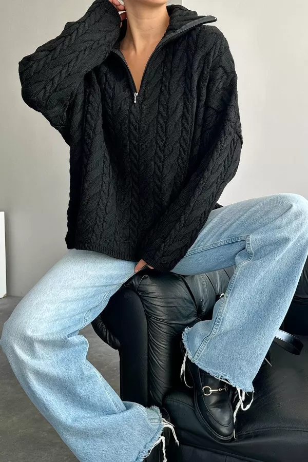 Saç Örgülü Fermuarlı Siyah Triko Kadın Kazak