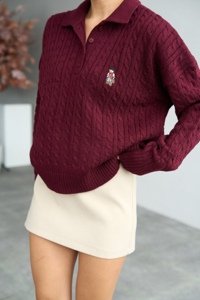 Saç Örgülü Nakış ve Düğme Detaylı Bordo Kadın Kazak