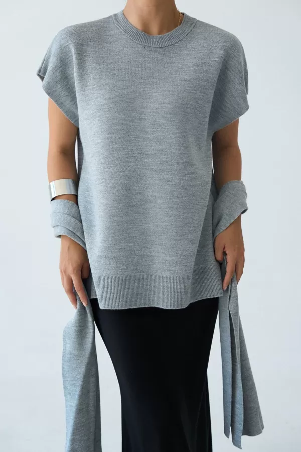 Şal Aksesuarlı Gri Triko Tunik