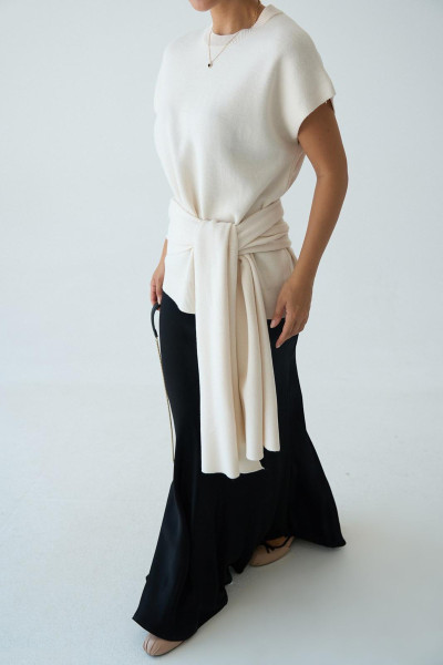 Şal Aksesuarlı Krem Triko Tunik