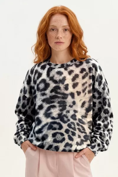 Siyah Beyaz Leopar Desenli Sweatshirt