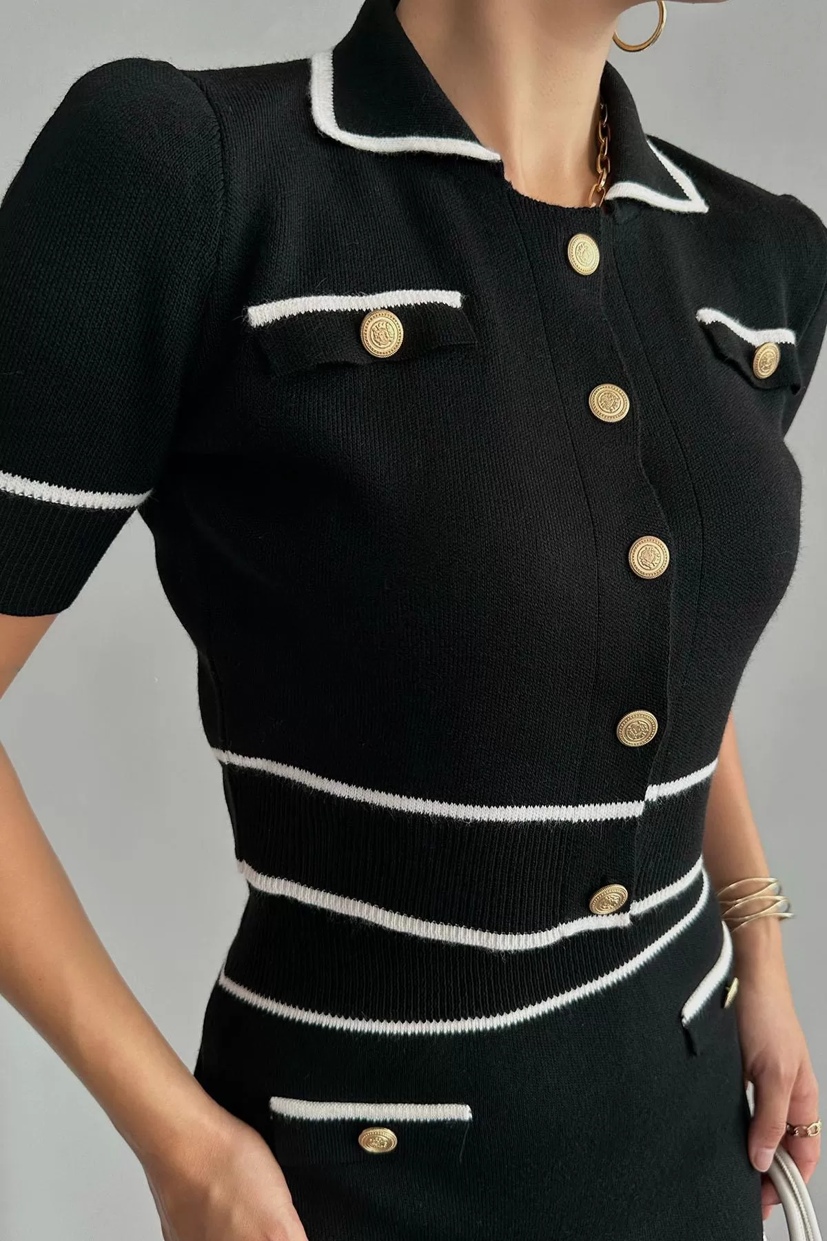 Siyah Krem Kısa Etek Bluz Alt Üst Takım