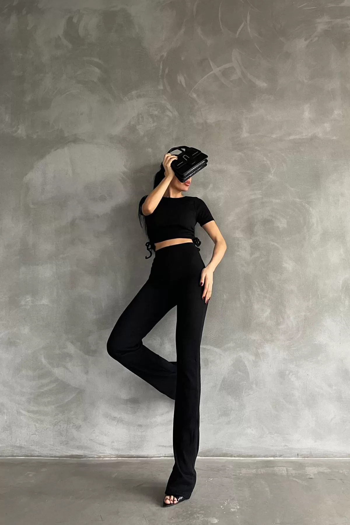 Siyah Pantolon Asansörlü Crop Kadın Alt Üst Takım